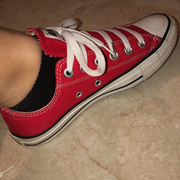 More pictures of Red Converse - Picture 5 of 6